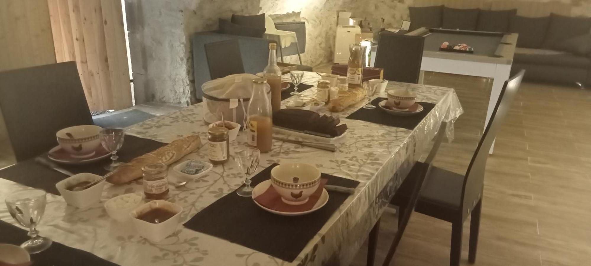 La Dame Blanche Bed and Breakfast Saint-Maurice-dʼIbie Eksteriør billede