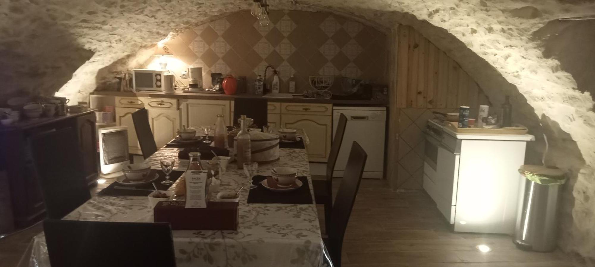 La Dame Blanche Bed and Breakfast Saint-Maurice-dʼIbie Eksteriør billede